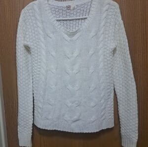 Winter White Waffle/ Cable Knit Long Sleeved Womans Sweater XS